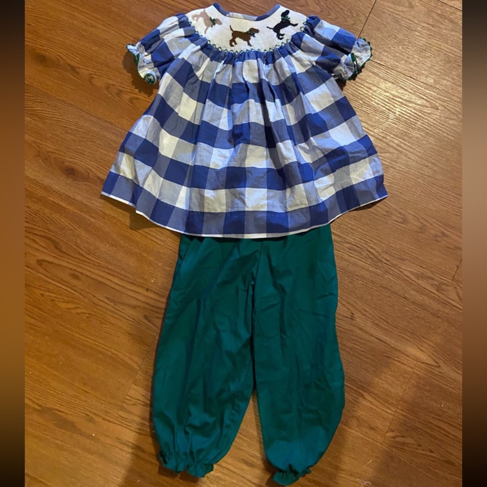 Size 3T Sugar Plum Smocks puppy pants set